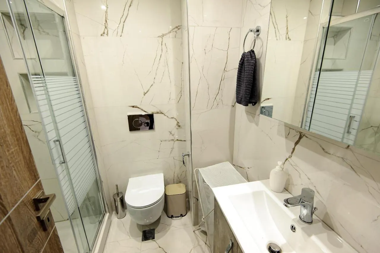 Nika Apartment 2 하니오티 0*,